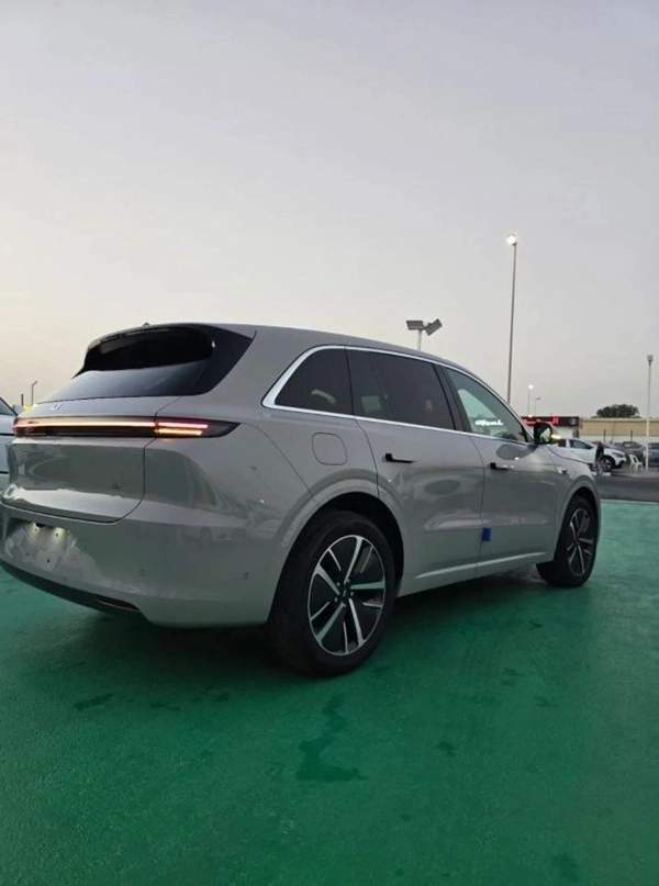 Li Auto L7 Li AUTO L6 4WD 2024