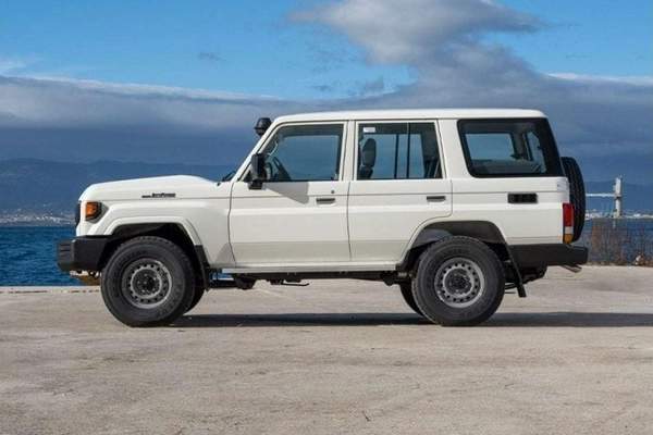 Toyota Land Cruiser 70 LC76 HARDTOP 5DOOR 4.5L V8 DIESEL