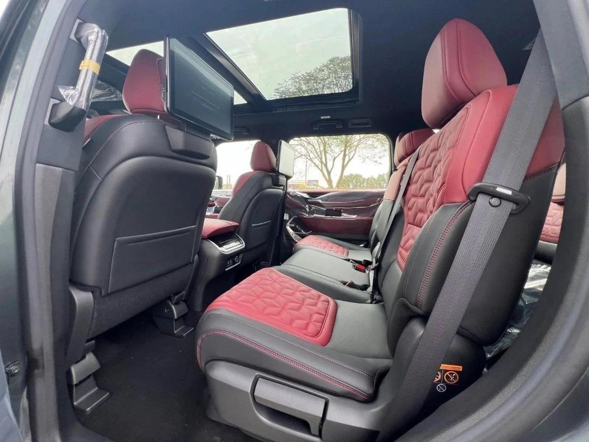 Nissan Patrol SE PLATINUM-9-9