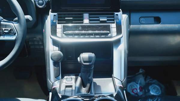 Toyota Land Cruiser GXR 2026 - GCC Specs - Brand New