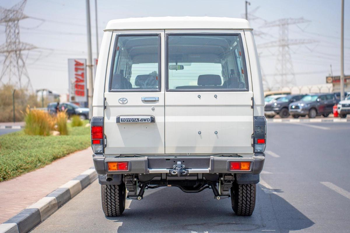 TOYOTA LAND CRUISER 70 LC78-14-14