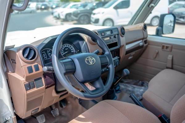 TOYOTA LAND CRUISER 70 LC78