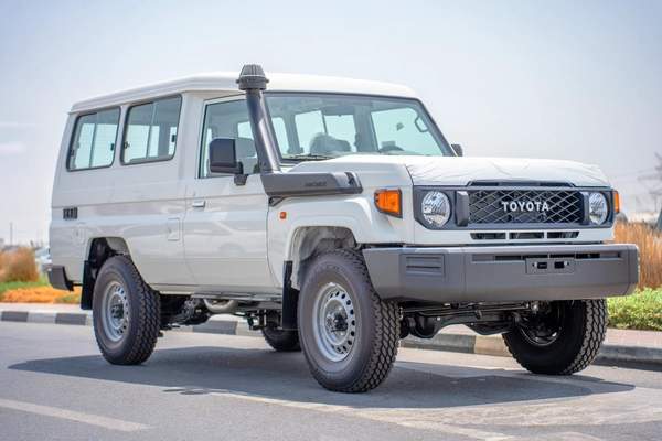TOYOTA LAND CRUISER 70 LC78