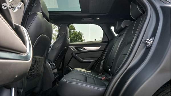 Jaguar F Pace R Dynamic