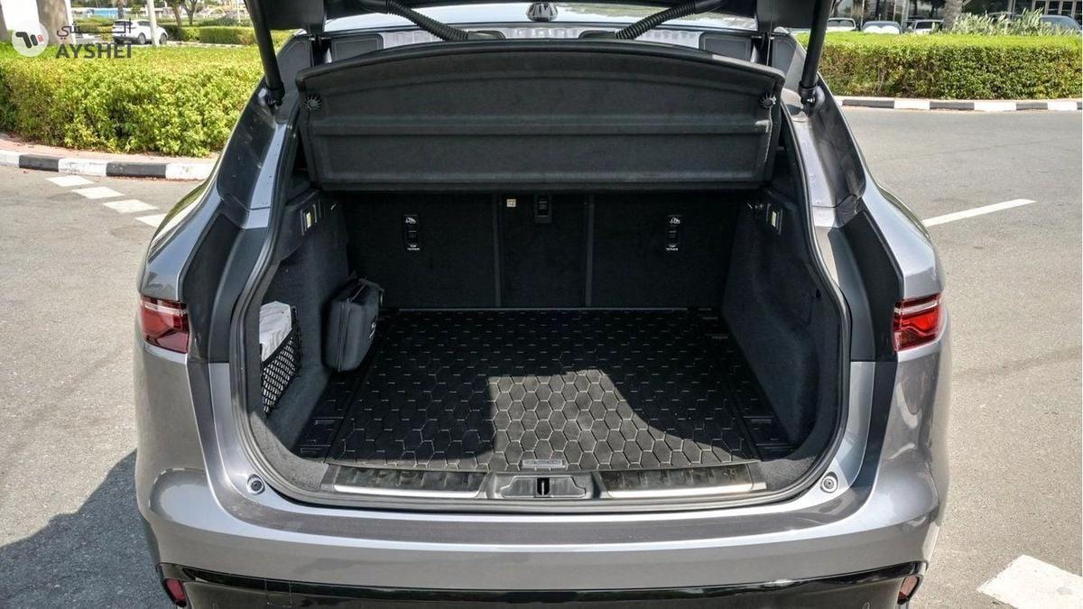 Jaguar F Pace R Dynamic-10-10