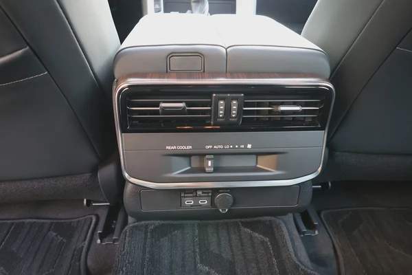 Toyota Land Cruiser LIKE BRAND NEW - TWIN TURBO-GXR-2025-1000KM-GCC SPECS-UNDER WARRANTY ALFOTAIM