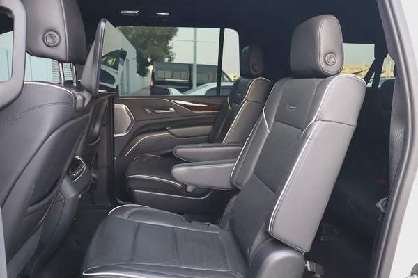 Cadillac Escalade 600 -Model 2022 - Long Wheelbase (ESV) CANDA IMPORT
