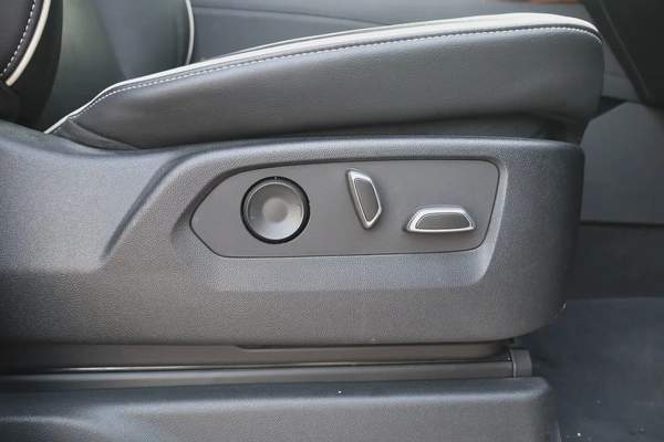 Cadillac Escalade 600 -Model 2022 - Long Wheelbase (ESV) CANDA IMPORT