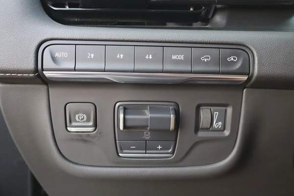 Cadillac Escalade 600 -Model 2022 - Long Wheelbase (ESV) CANDA IMPORT