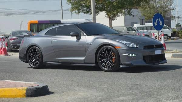 Nissan GT-R Premium (American 4k)