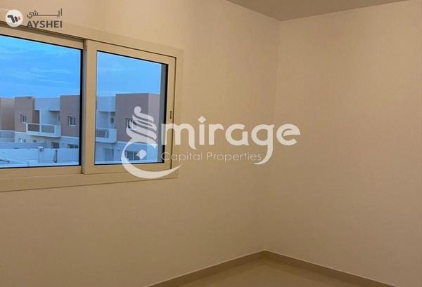 VILLA FOR SALE IN MANAZEL AL REEF 2, AL SAMHA