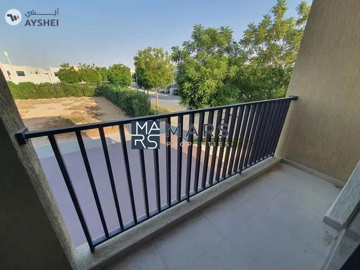 Elegant Corner 3-Bedroom Townhouse for Rent – Great Location!"-16-16