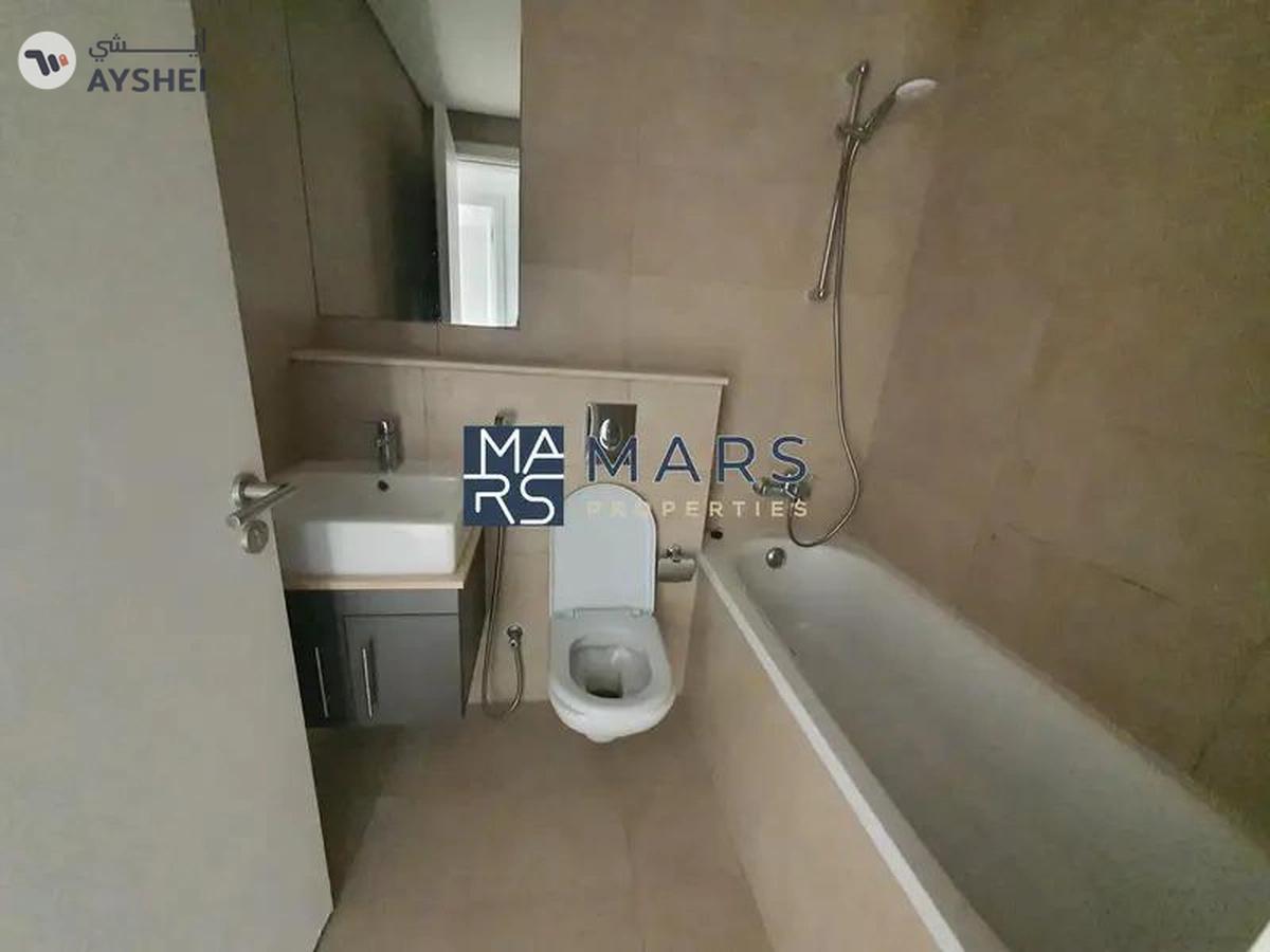 Elegant Corner 3-Bedroom Townhouse for Rent – Great Location!"-17-17