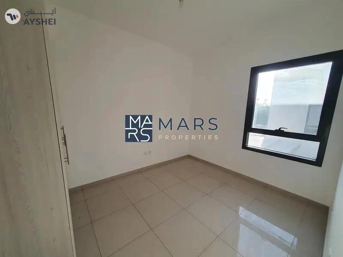 Elegant Corner 3-Bedroom Townhouse for Rent – Great Location!"-19-19