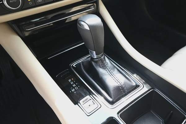 HOT DEAL - 910 AED - MAZDA 6 V GRADE 2023 - LOW MILEAGE - GCC