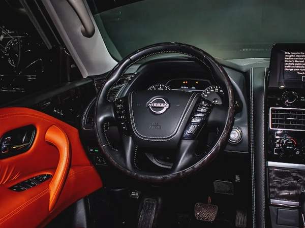 2022 ll Nissan patrol Le Platinum V8 ll 400 Hp ll Warranty And Service History Available ll Gcc