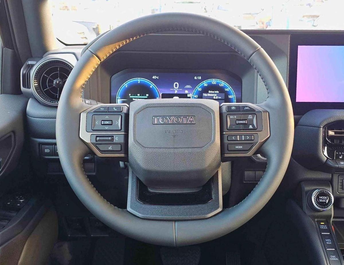 Toyota Prado PLATINUM | 2.8L V4 DIESEL | TOP VARIANT | 360* CAMERA | DIFF LOCK | SUNROOF | HEADUP DISPLAY-4-4