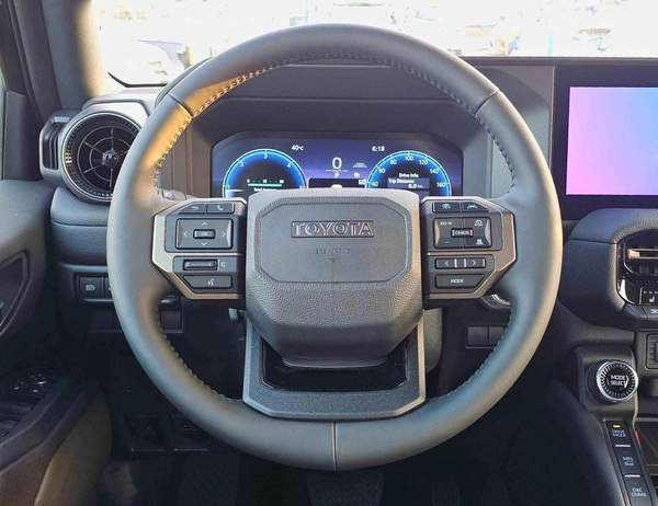 Toyota Prado PLATINUM | 2.8L V4 DIESEL | TOP VARIANT | 360* CAMERA | DIFF LOCK | SUNROOF | HEADUP DISPLAY