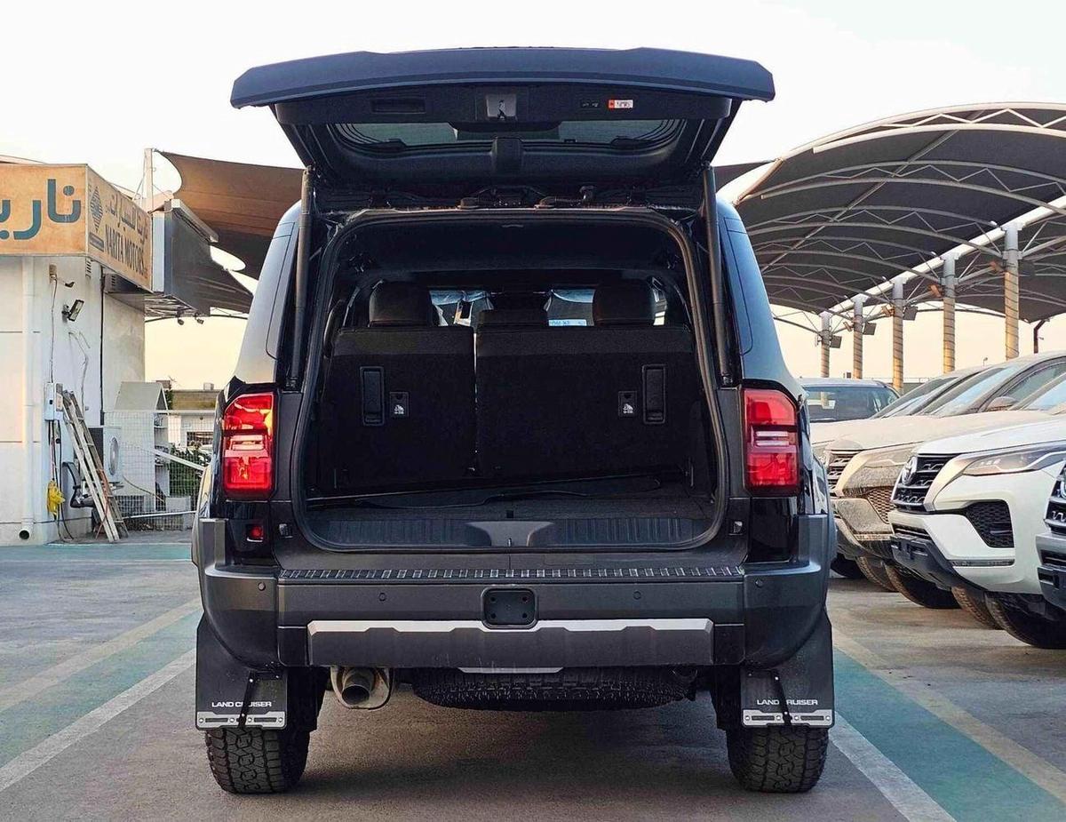 Toyota Prado PLATINUM | 2.8L V4 DIESEL | TOP VARIANT | 360* CAMERA | DIFF LOCK | SUNROOF | HEADUP DISPLAY-11-11