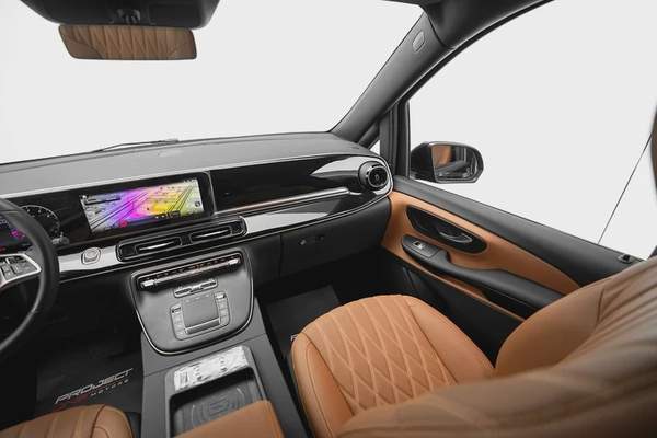 2025 MERCEDES BENZ MAYBACH V300 WITH WARRANTY