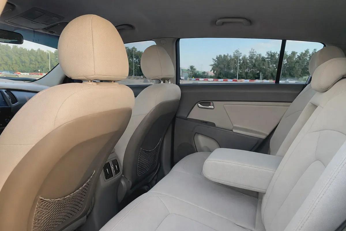 كيا سبورتاج | موديل 2016 | خليجي دفع رباعي | نظيفة جداً | جاهزة للاستخدام | حالة ممتازة-9-9