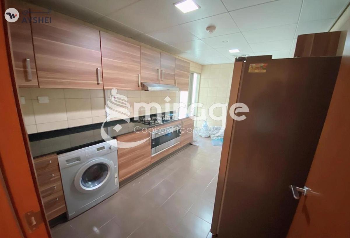 Apartment for sale in Beach Towers, Shams Abu Dhabi-4-4