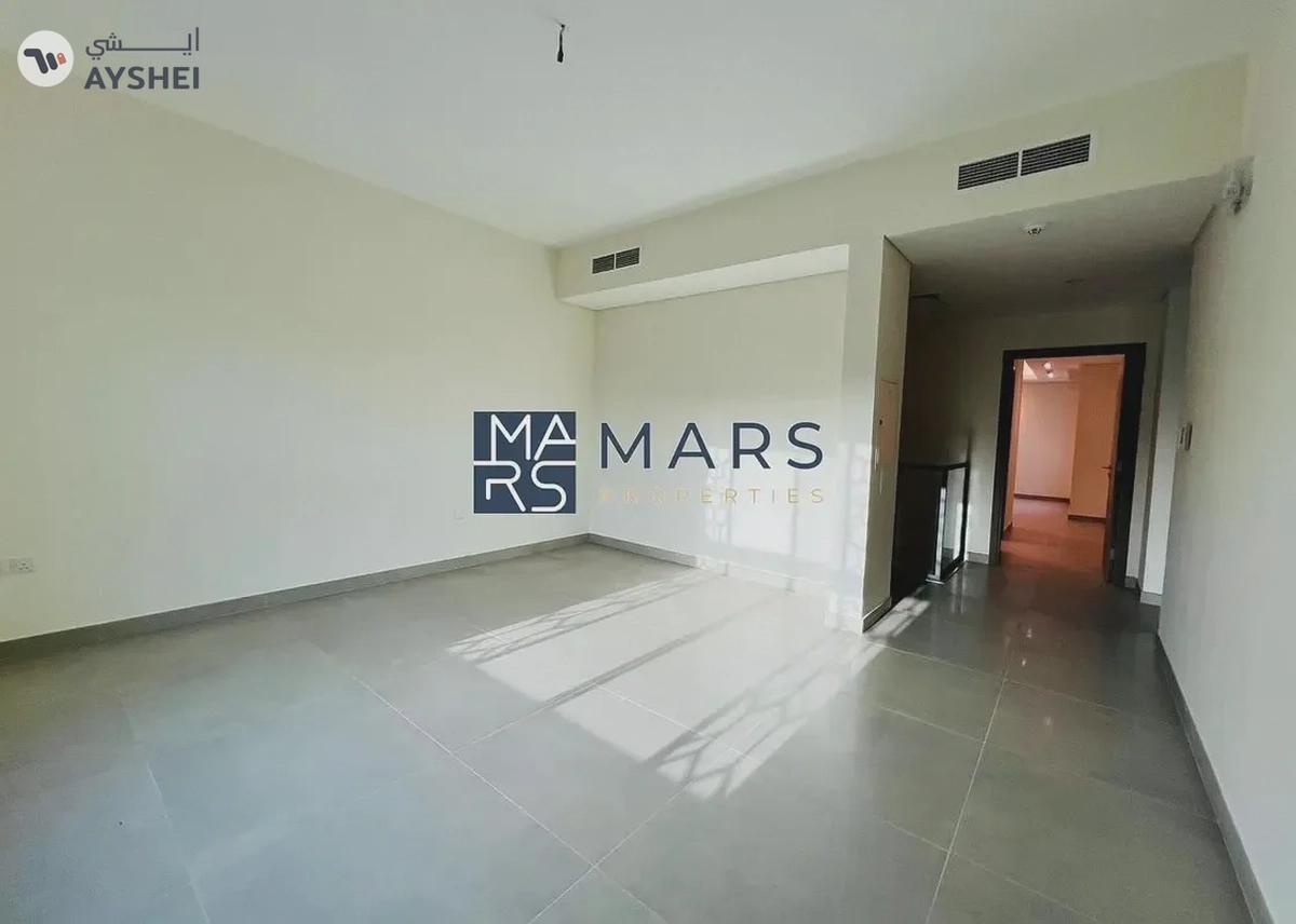 Brand New Corner Unit Ready To Move-15-15