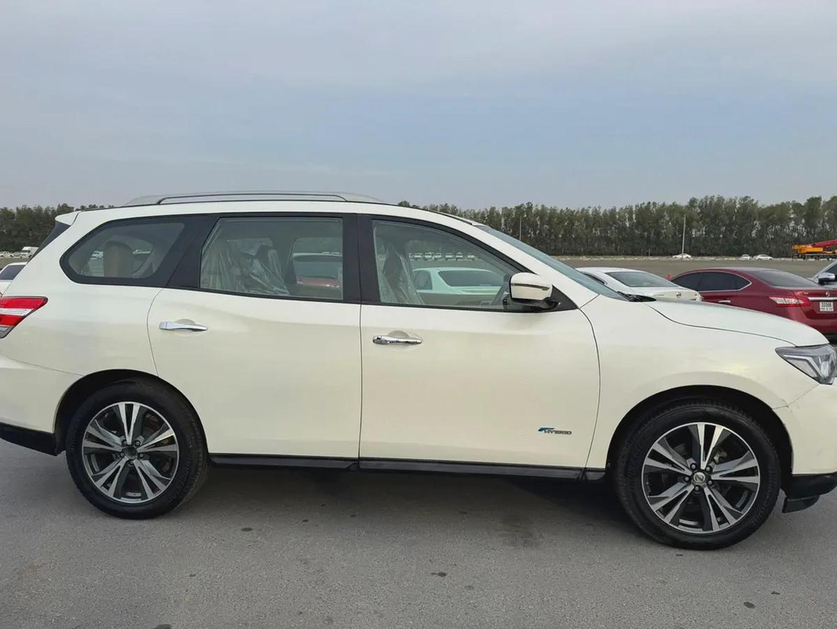 Nissan Pathfinder XE 2018 - GCC Specs - Perfect Family SUV-3-3