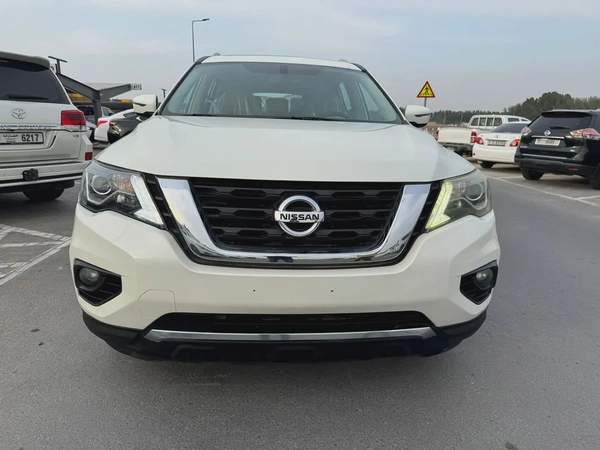 Nissan Pathfinder XE 2018 - GCC Specs - Perfect Family SUV