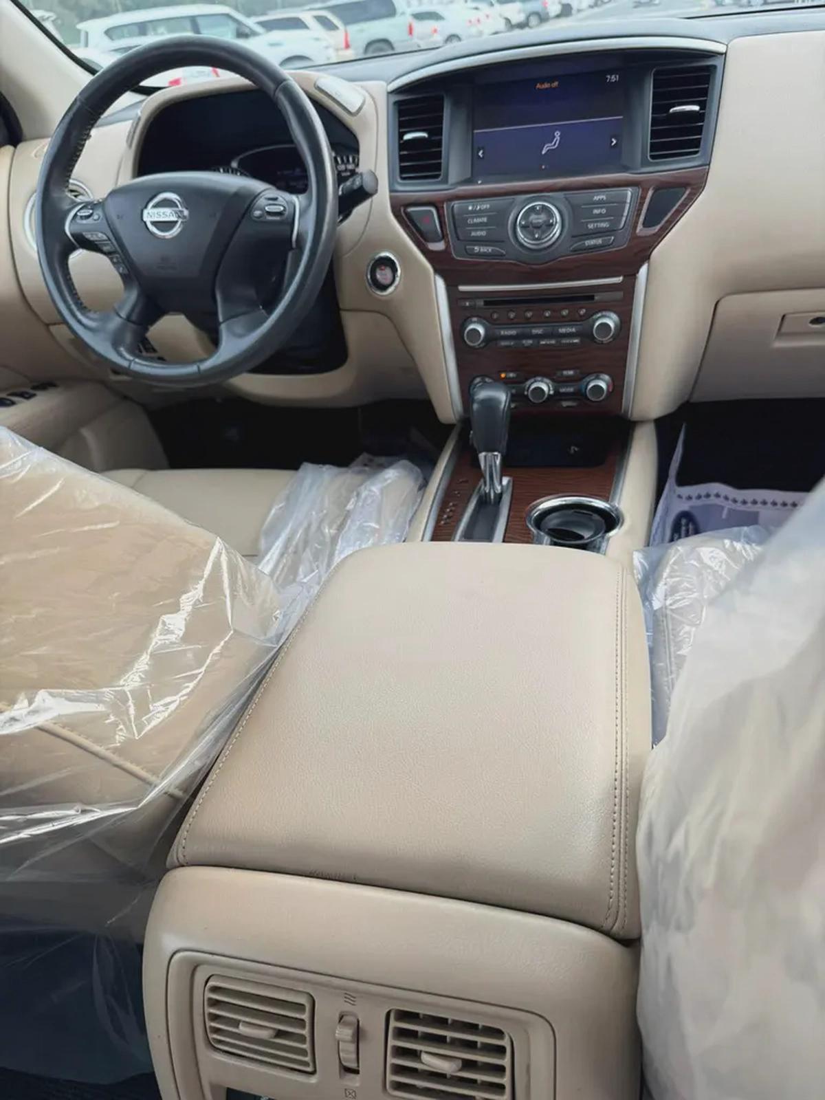Nissan Pathfinder XE 2018 - GCC Specs - Perfect Family SUV-11-11