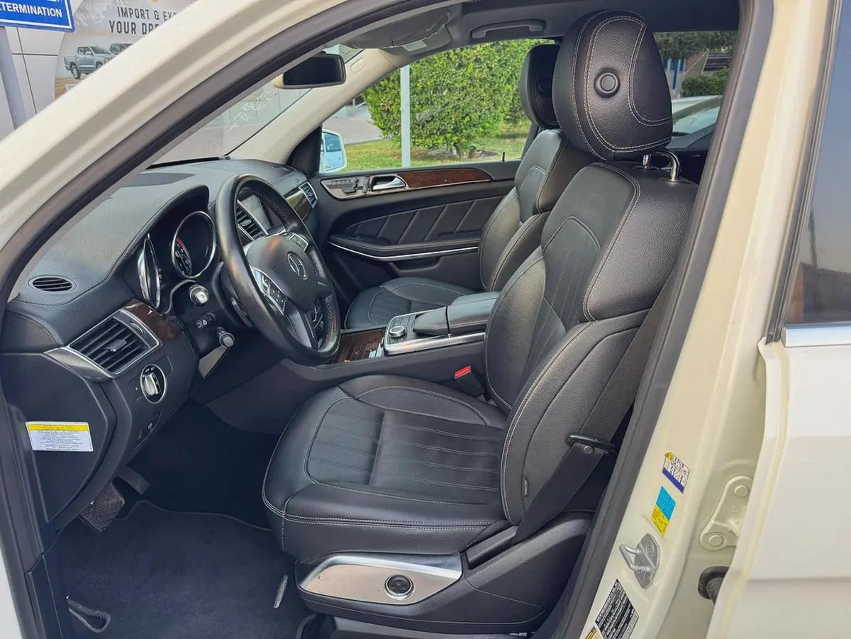 MERCEDES BENZ GL450 V8 NEAT AND CLEAN CAR FRESH IMPORTED FROM JAPAN-10-10
