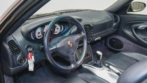 Drive Home Today | GCC | 911 Turbo Cabriolet (996.2)