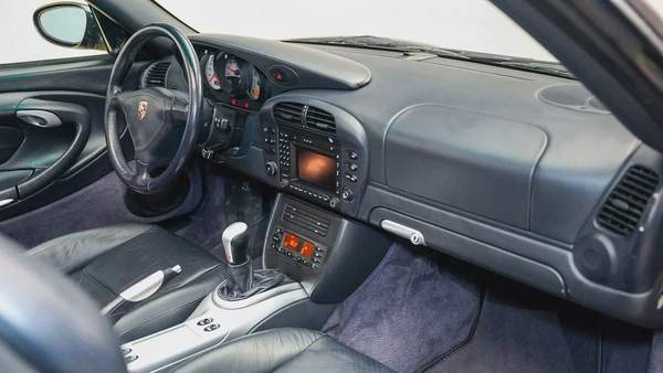 Drive Home Today | GCC | 911 Turbo Cabriolet (996.2)