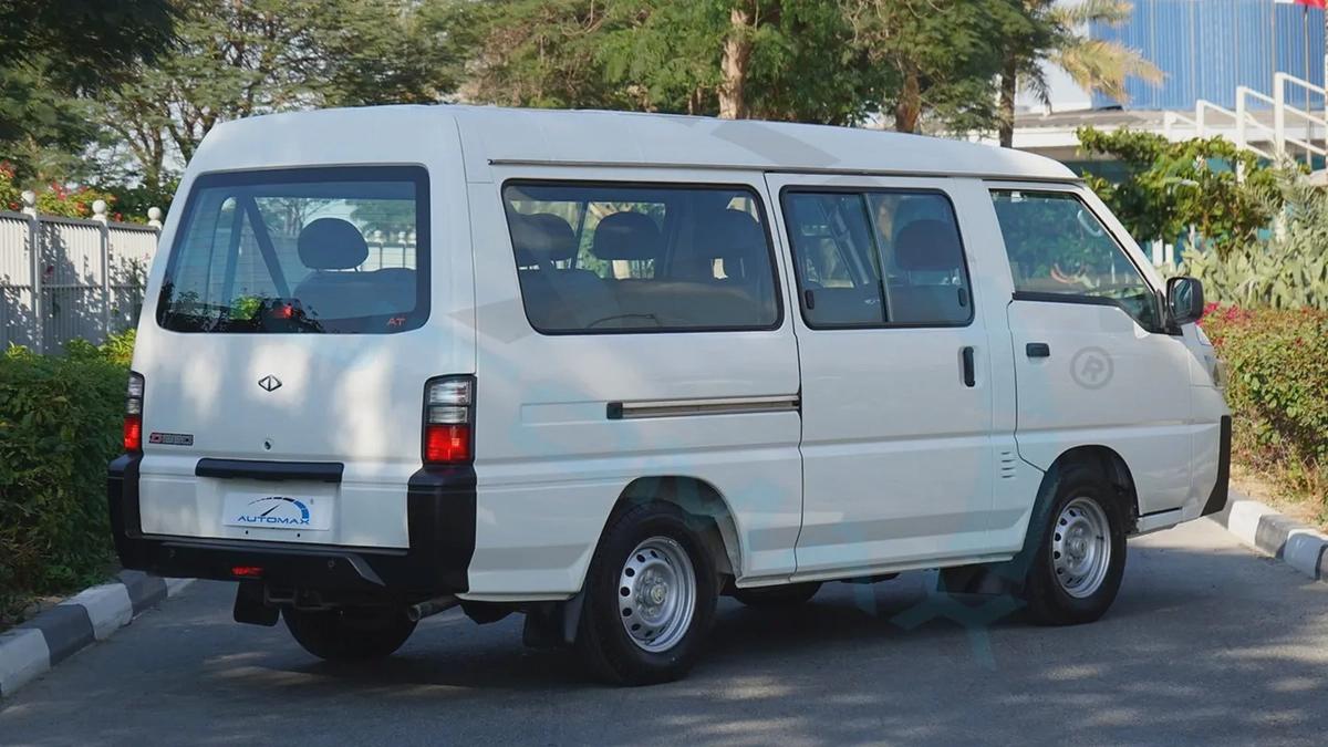 2025 CMC D260 Window Van 2.4L RWD GCC 0Km With 3 Years Or 100,000 Km Warranty-6-6