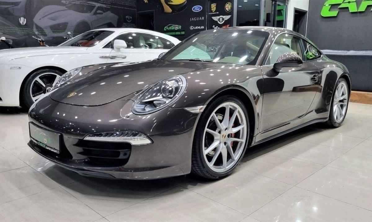Porsche 911 Carrera 4S 3.8L Coupe-1-1