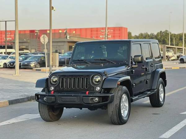 جيب رانجلر 2015 مواصفات خليجية بحالة جيدة