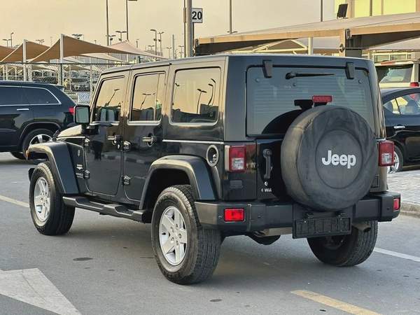 جيب رانجلر 2015 مواصفات خليجية بحالة جيدة