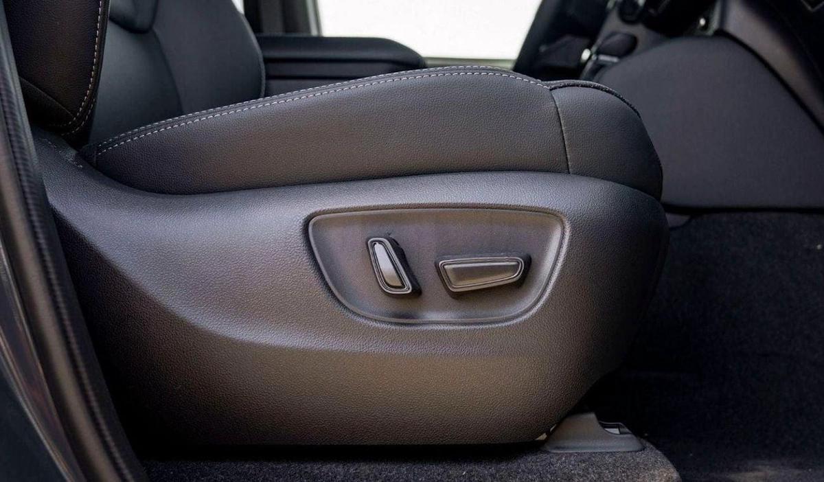 Toyota Prado TOYOTA PRADO 250 LUXURY 2.8D AT MY2024 – GREY-17-17