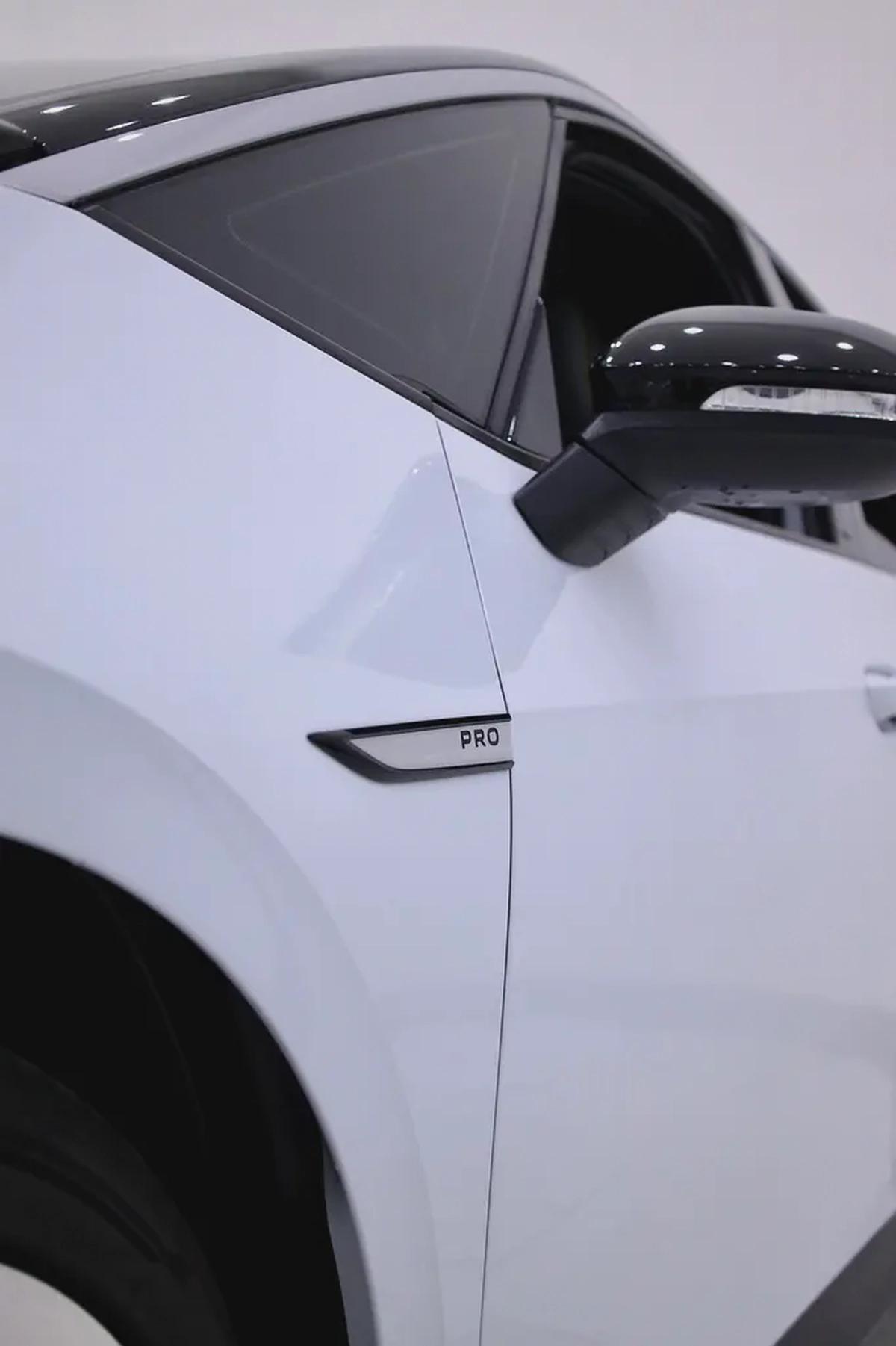 VOLKSWAGEN ID.3 PRO FULLY LOADED + PANORAMIC ROOF-13-13