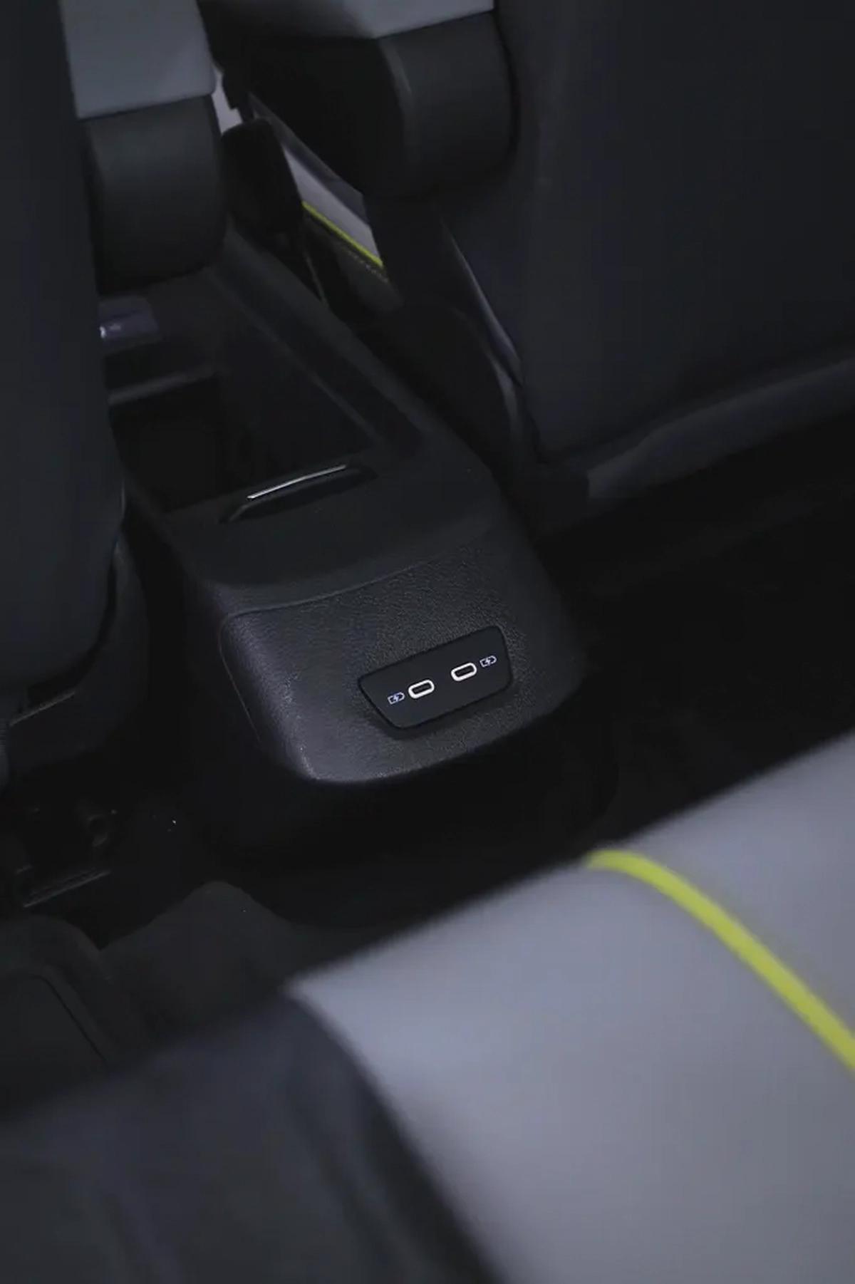 VOLKSWAGEN ID.3 PRO FULLY LOADED + PANORAMIC ROOF-19-19