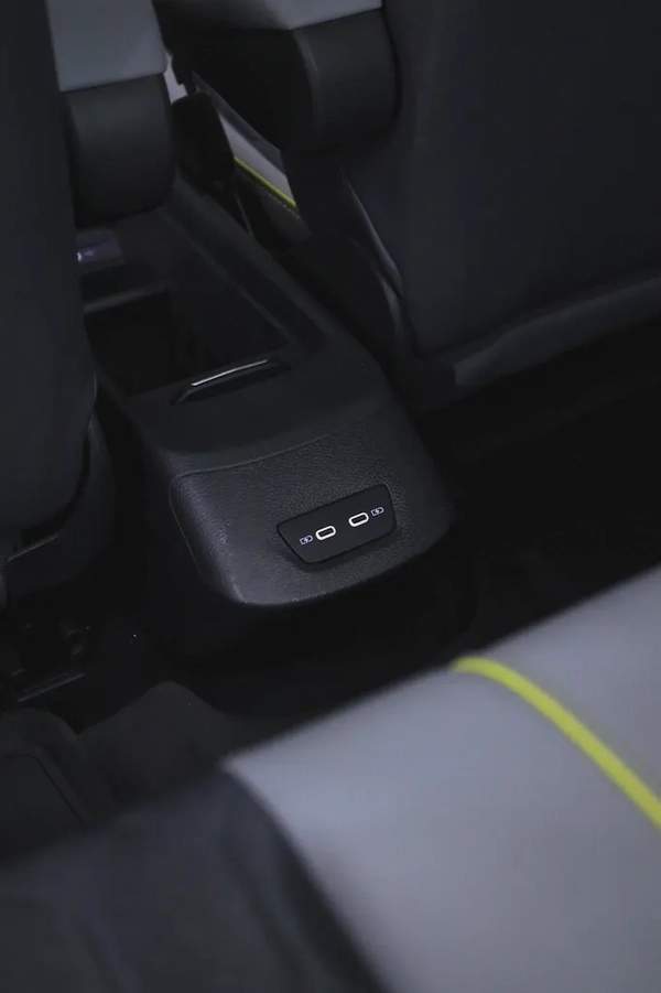 VOLKSWAGEN ID.3 PRO FULLY LOADED + PANORAMIC ROOF