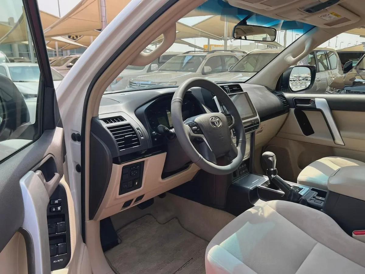 2021 Toyota Prado | V6 | EX.R | GCC | Screen, Camera | Ref#1022-7-7