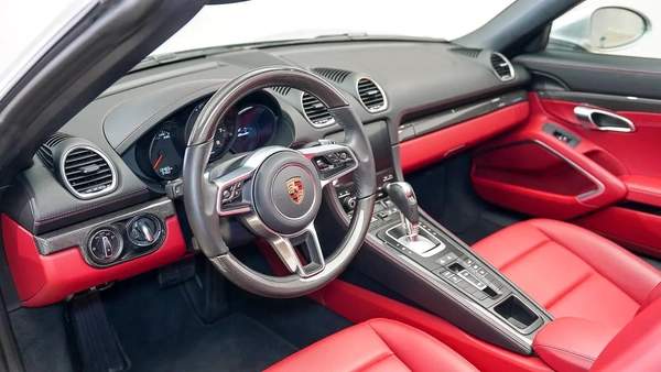 Porsche Boxster Standard