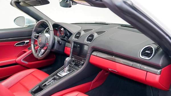 Porsche Boxster Standard