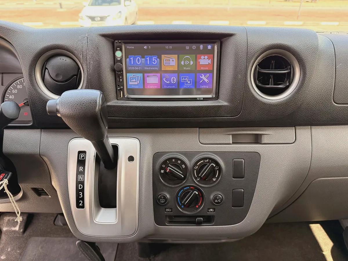 Nissan Urvan NV350 3 Seater AUTOMATIC 2022 Model GCC Specs With Service History In Perfect Condition-14-14