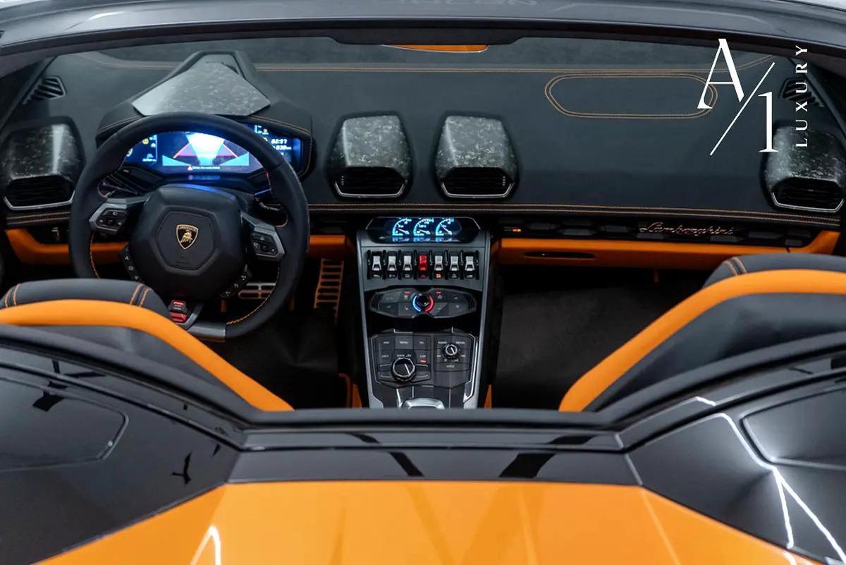 2019 Lamborghini Huracan Spyder, Warranty, Excellent Condition, 580HP, Canadian Spec-4-4