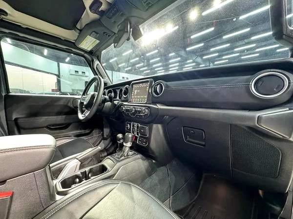 2022 - JEEP WRANGLER SAHARA UNLIMITED • 4XE EDITION