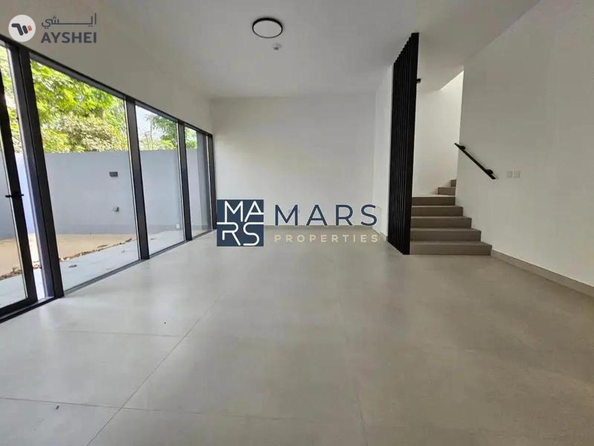 Brand New 3-Bedroom Corner Villa with Separate Maid’s Room & Majlis-14-14