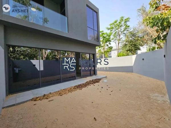 Brand New 3-Bedroom Corner Villa with Separate Maid’s Room & Majlis