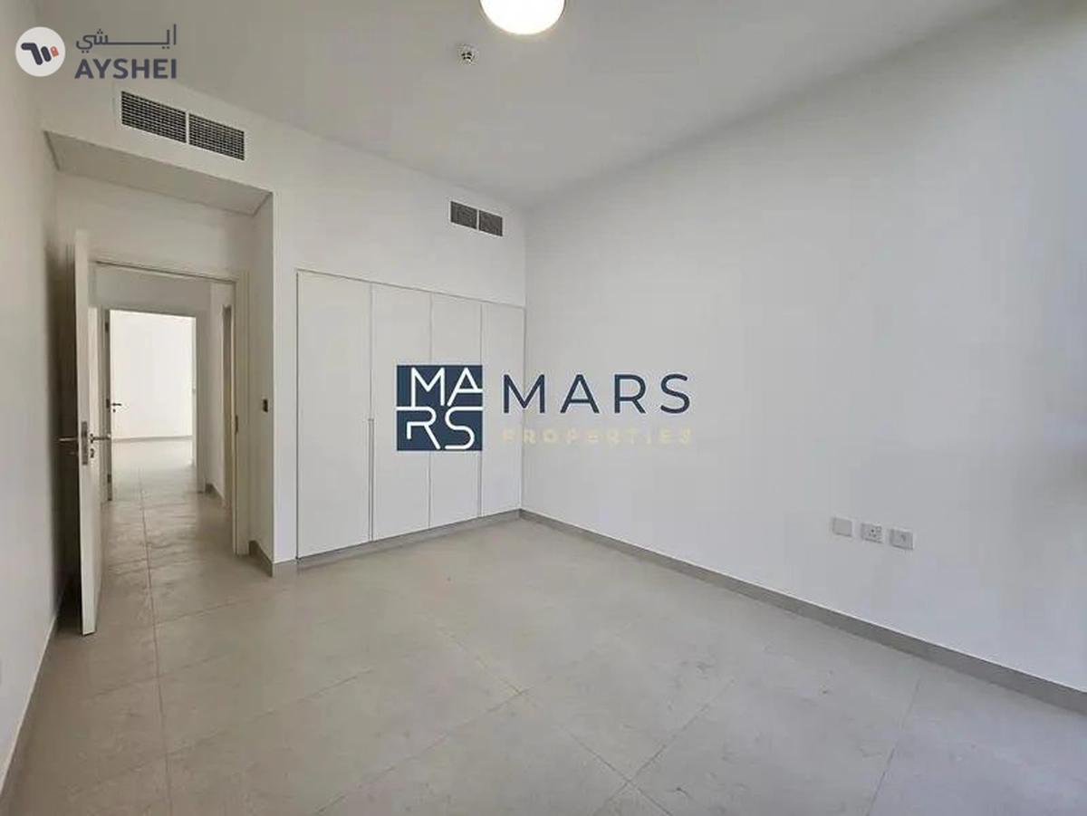 Brand New 3-Bedroom Corner Villa with Separate Maid’s Room & Majlis-8-8